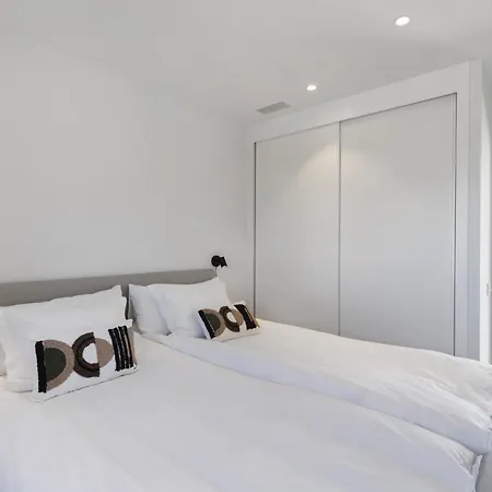 Luxery With Terrace In Higueron Apartment